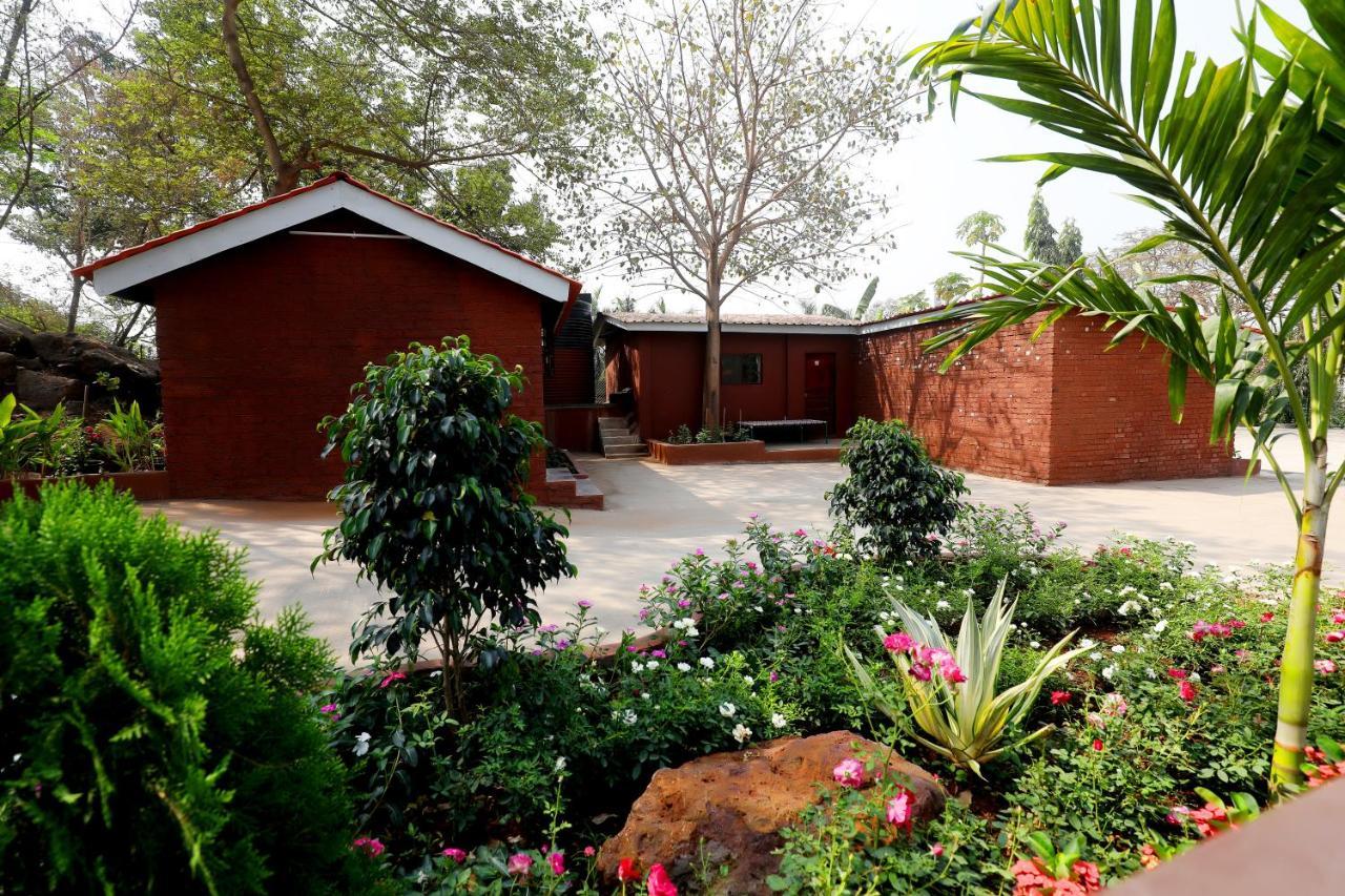 Pali Village Resort Mira-Bhayandar Dış mekan fotoğraf